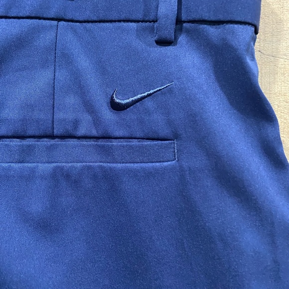 Nike Golf Dri Fit Navy Blue Bermuda Shorts Size 42 - Picture 4 of 5